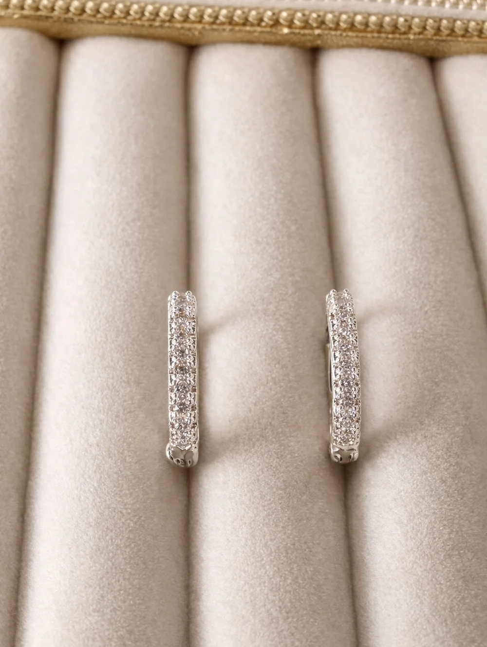Dainty Diamond Huggie Hoops 925 Sterling Silver Pavé CZ Earrings 0.5